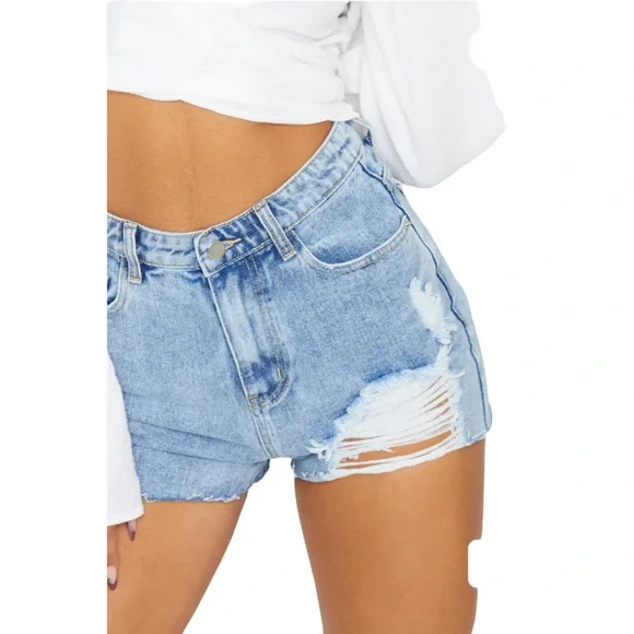 PrettyLittleThing Vintage Wash Distressed Denim Mom Shorts (12) - Picture 3 of 13